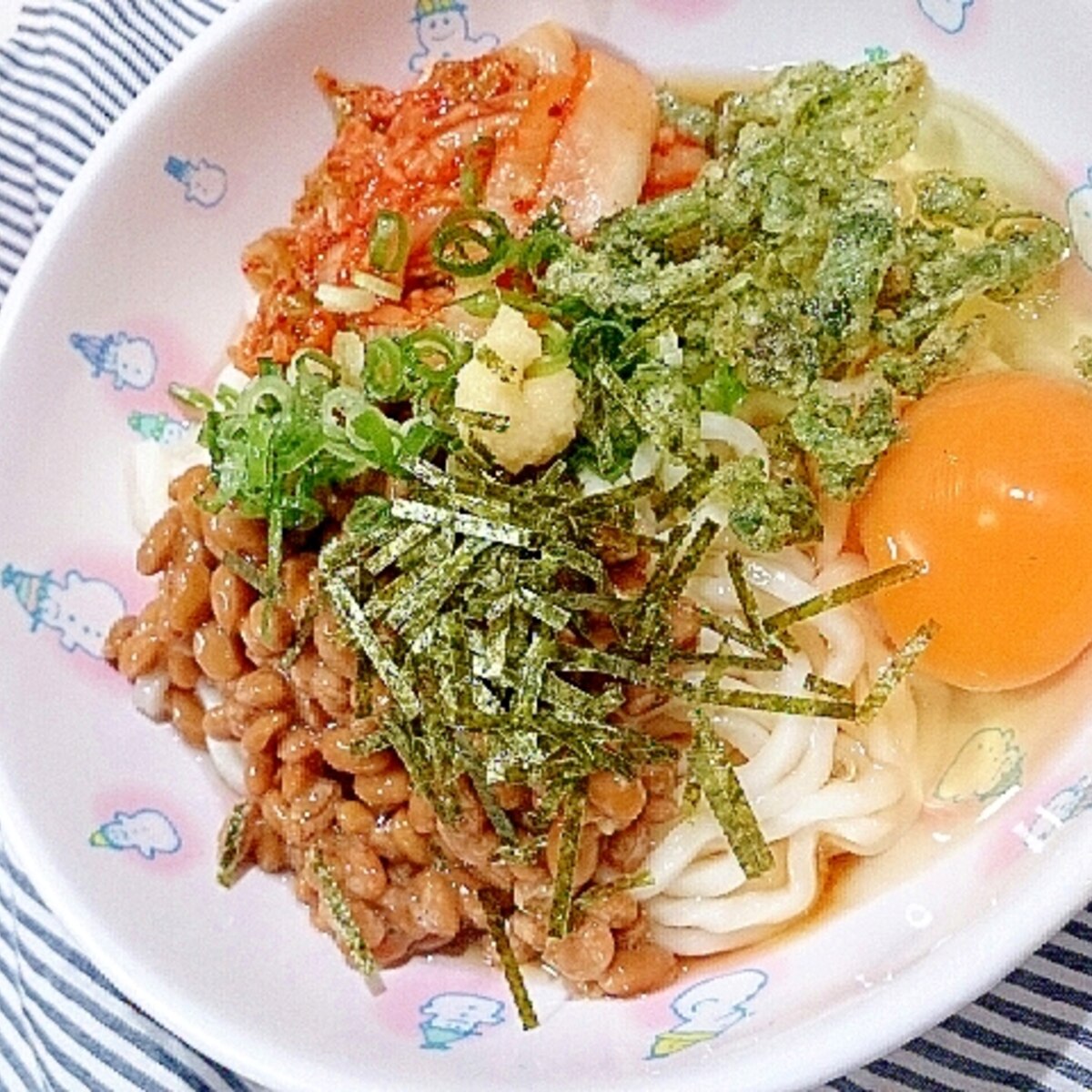 納豆キムチの卵かけ冷やしうどん レシピ 作り方 By Hideok8 楽天レシピ